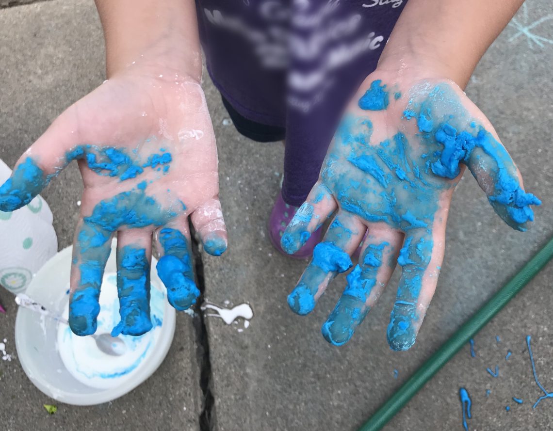 How to make Chalk Rockets with your kids ⋆